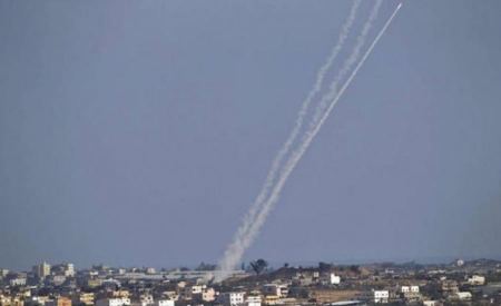 9 شهداء بينهم 3 أطفال في غارة إسرائيلية على بيت حانون شمال قطاع غزة